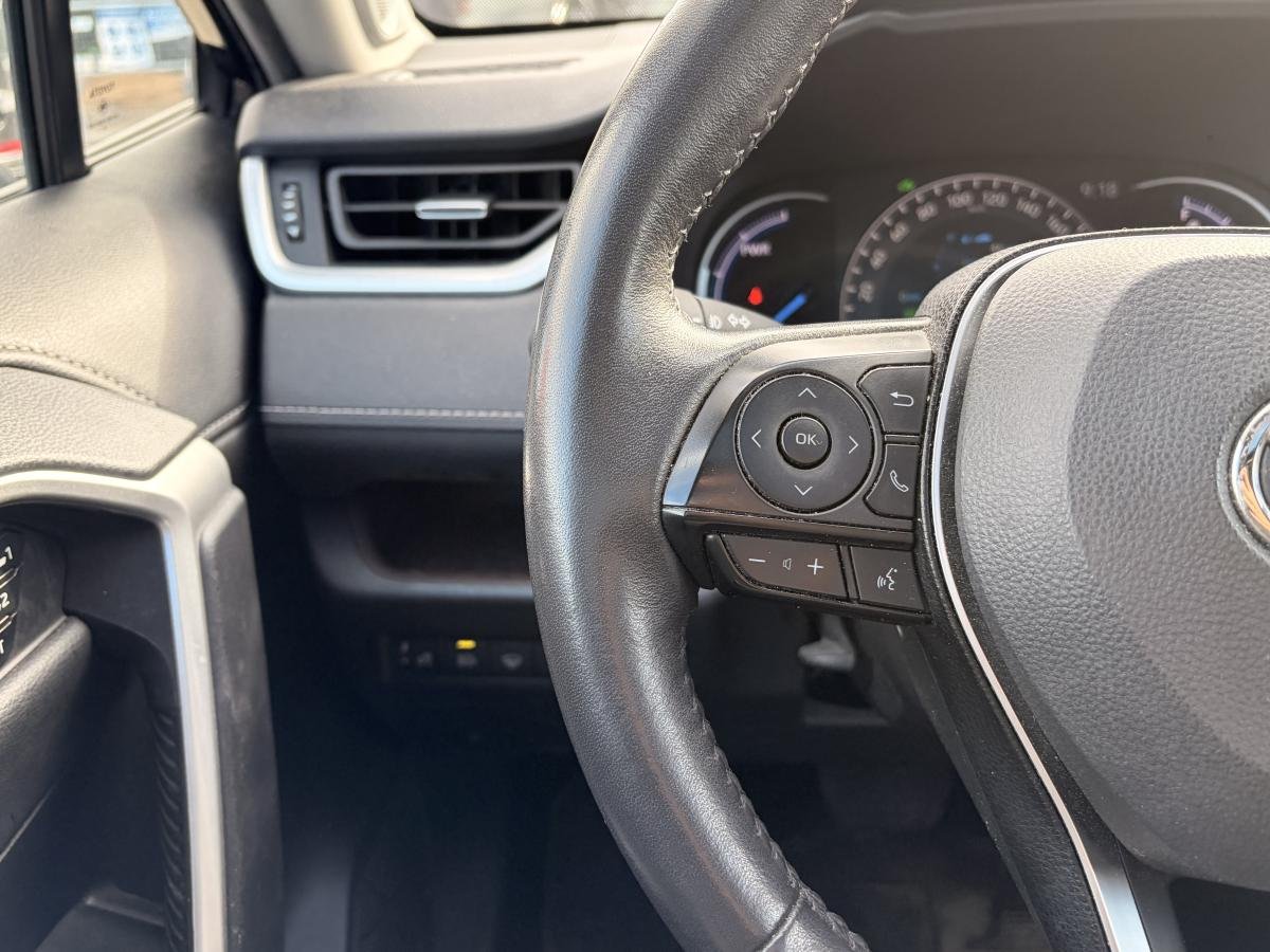 2022 Toyota RAV4 Black  - photo #11