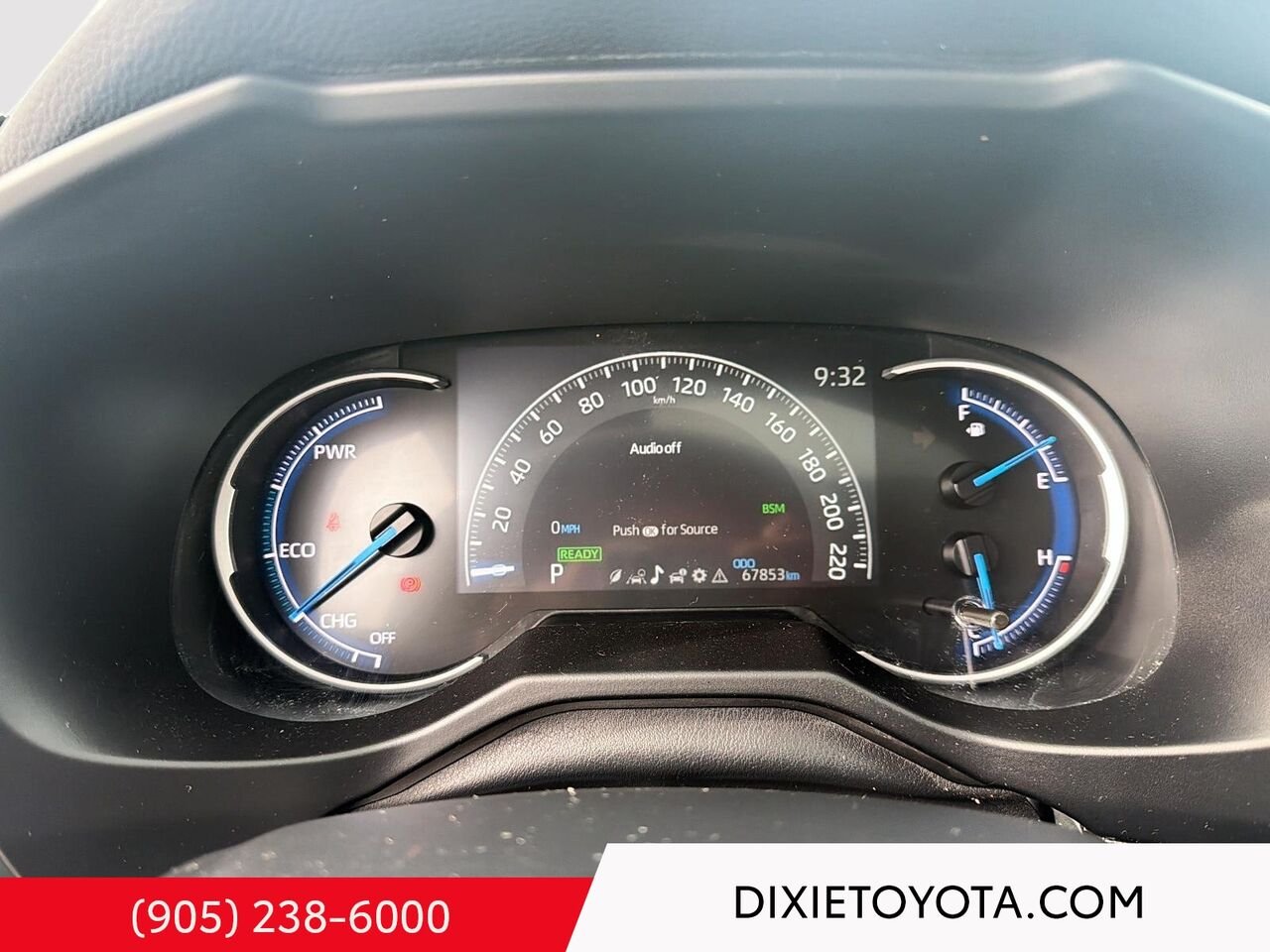 2023 Toyota RAV4 Hybrid XLE AWD / CLEAN CARFAX / HEATED SEATS / MOONROOF / ALLOY WHEELS / CARPLAY AND ANDROID AUTO White Mississauga - photo #13