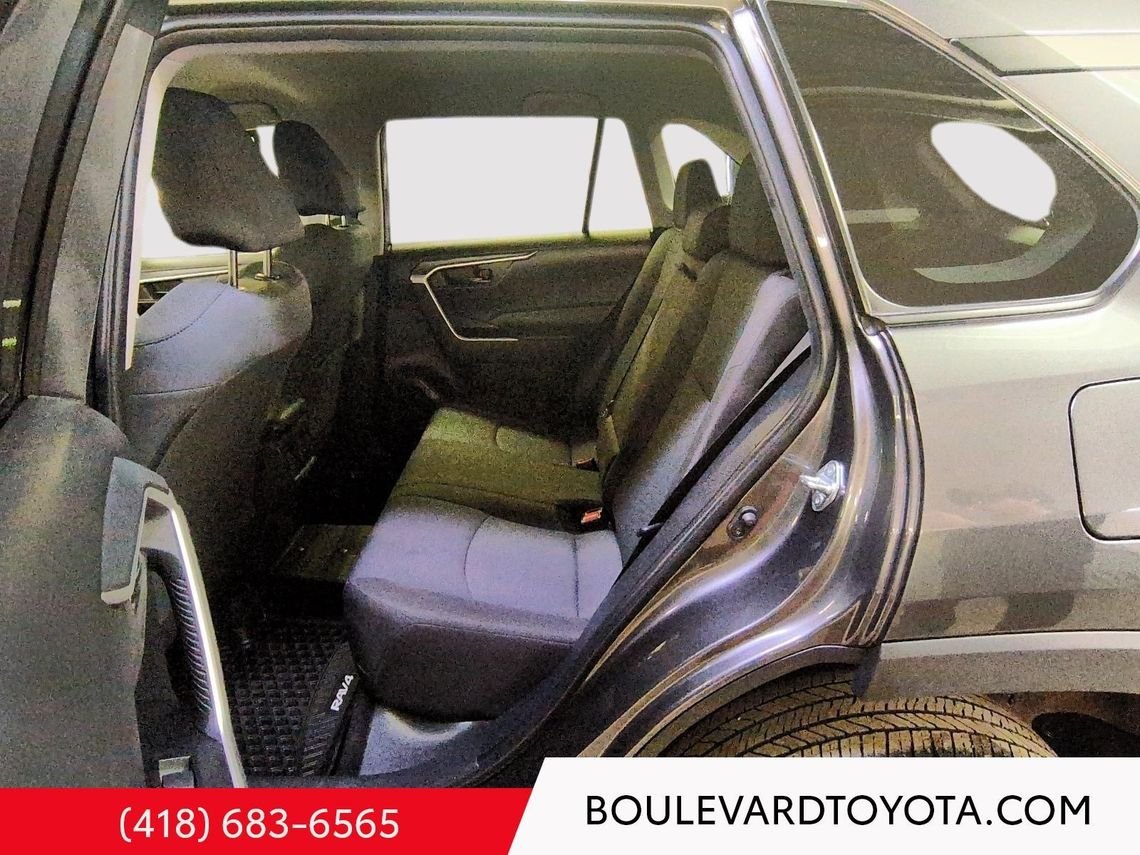 Toyota RAV4 531701-28 | LE 2025 Gris Québec - photo #4