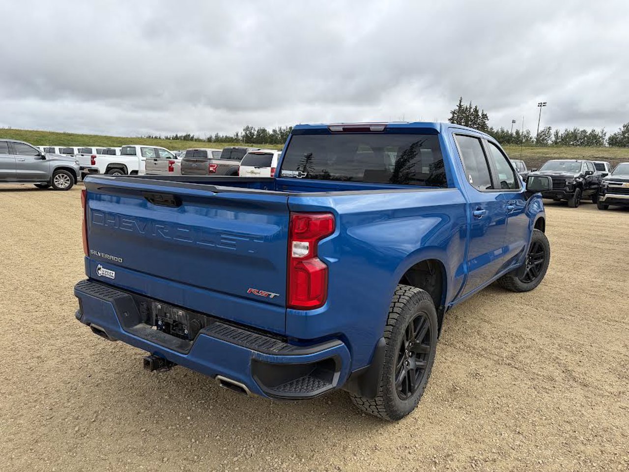 2022 Chevrolet Silverado 1500 4WD Crew Cab 147 RST Blue Sherwood Park - photo #4