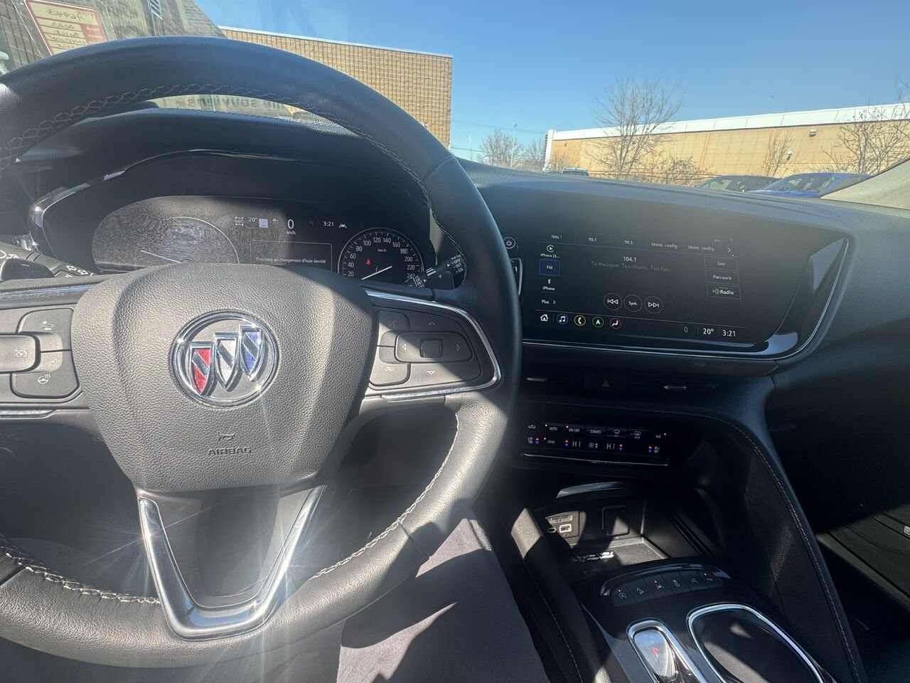 BUICK ENVISION AVENIR Avenir 4 portes TI 2023 Rouge Ottawa & Gatineau - photo #5