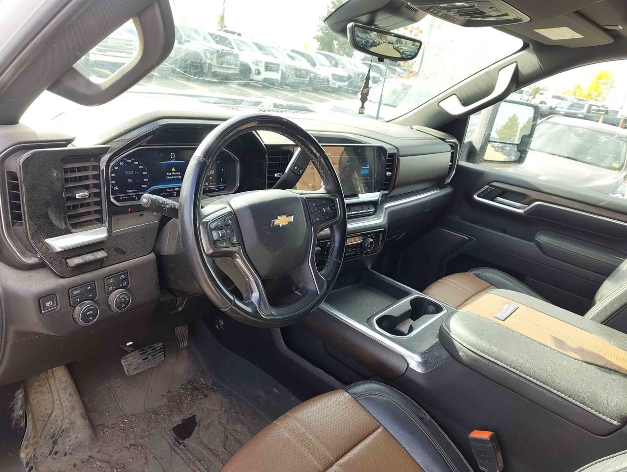 2025 Chevrolet Silverado 3500HD 4WD Crew Cab 159 High Country White Sherwood Park - photo #6