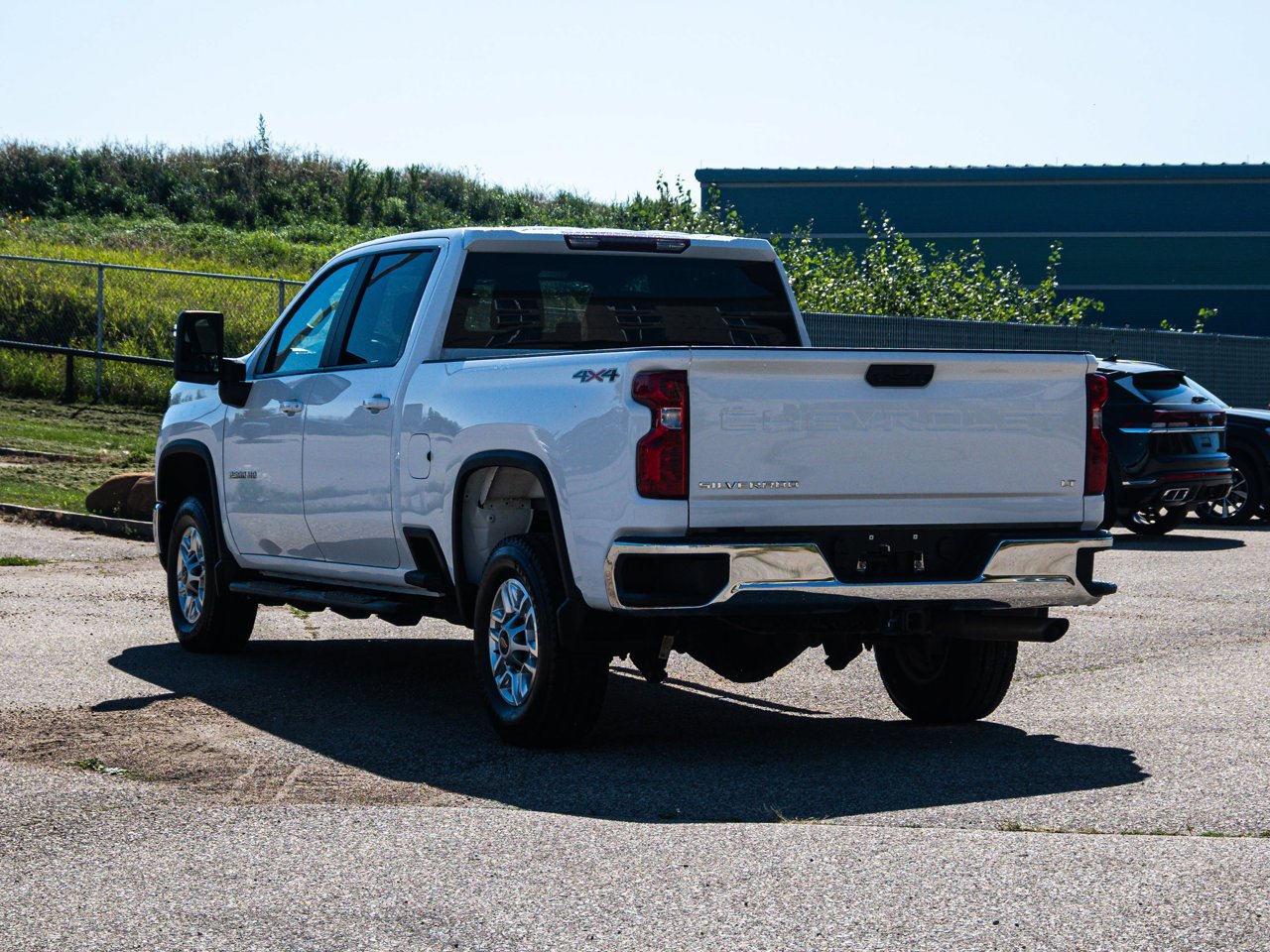 2025 Chevrolet Silverado 2500HD 4WD Crew Cab 159 LT White Sherwood Park - photo #11