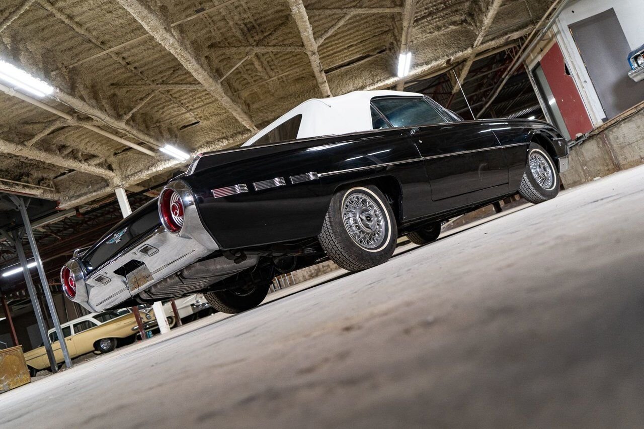 Ford Thunderbird **PRICE IN USD** Roadster project car Extremely rare 1962 Noir Montréal - photo #29