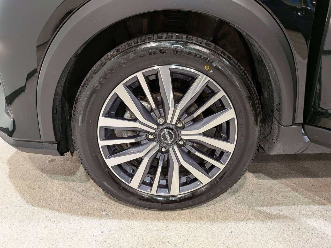 2025 Nissan Kicks Play SV FWD Black Val-David - photo #31