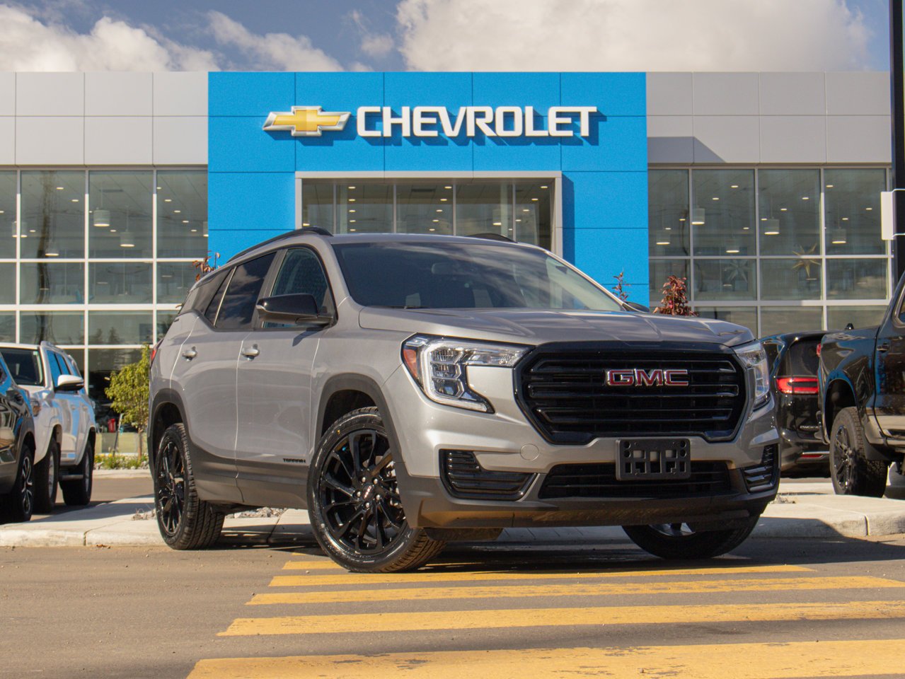 2024 GMC Terrain AWD 4dr SLE Grey Sherwood Park - photo #1
