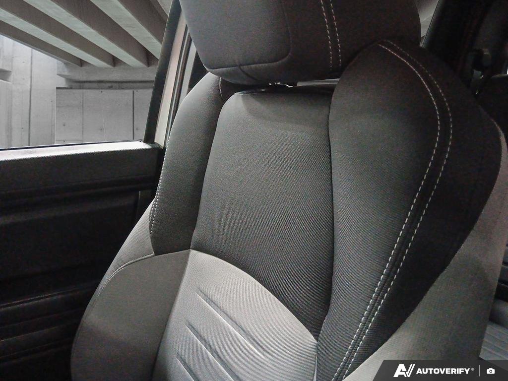 2025 Toyota Tacoma S2501725 | 4x4 Double Cab Auto White Edmonton - photo #19