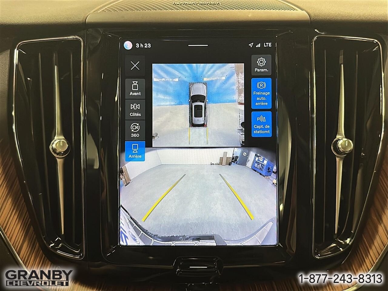 2024 Volvo XC60 Recharge Plus Dark Theme | G3874 Beige Granby - photo #22