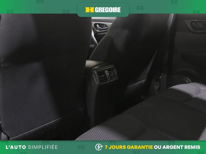 Nissan Qashqai 823172 | S AWD AUTO AC MAGS GR ELECT CAM RECUL BLEUTOOTH 2021 Blanc Laval - photo #25