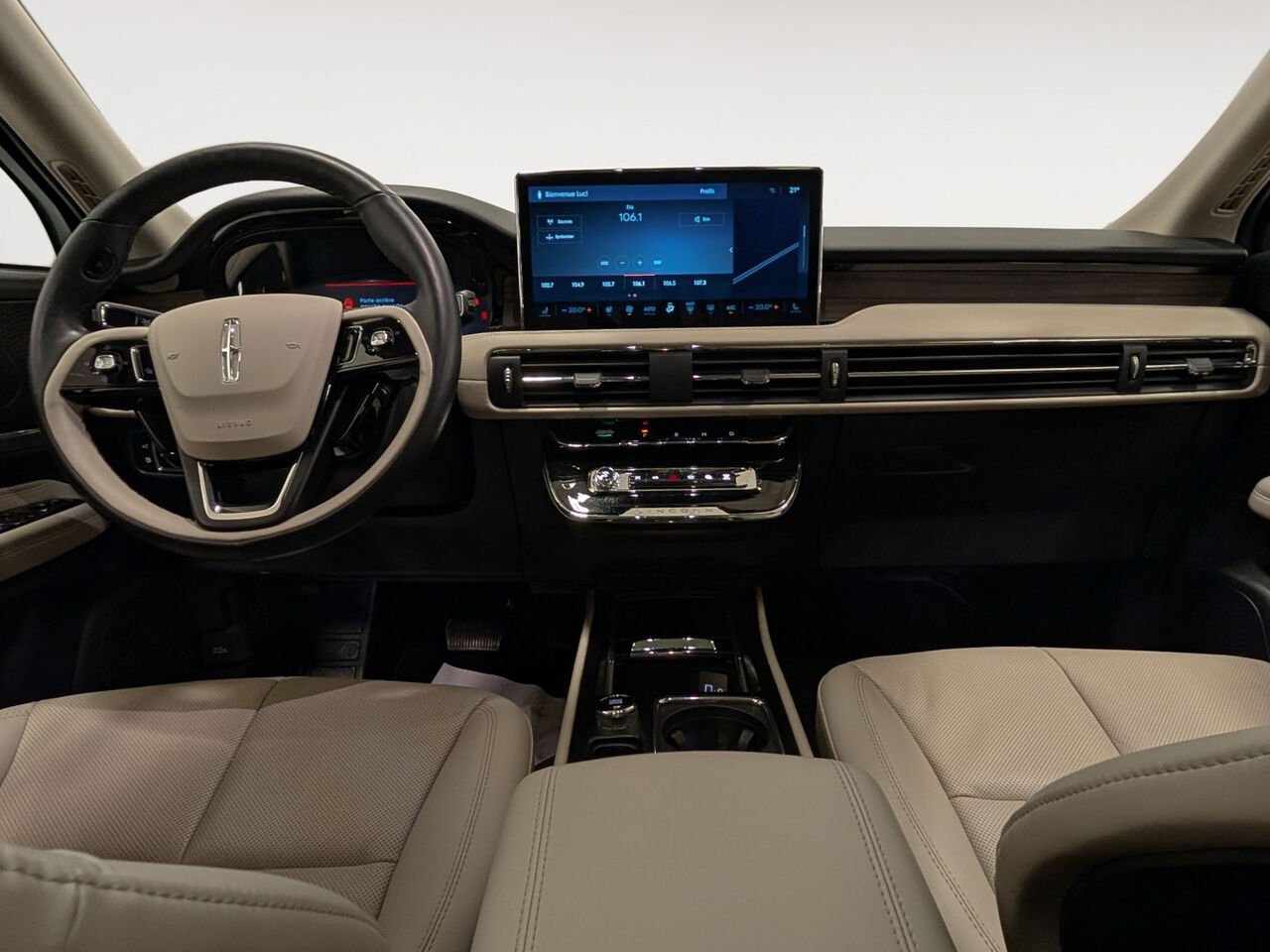 2025 Lincoln CORSAIR Grand Touring Hybrid AWD White Sherbrooke - photo #8