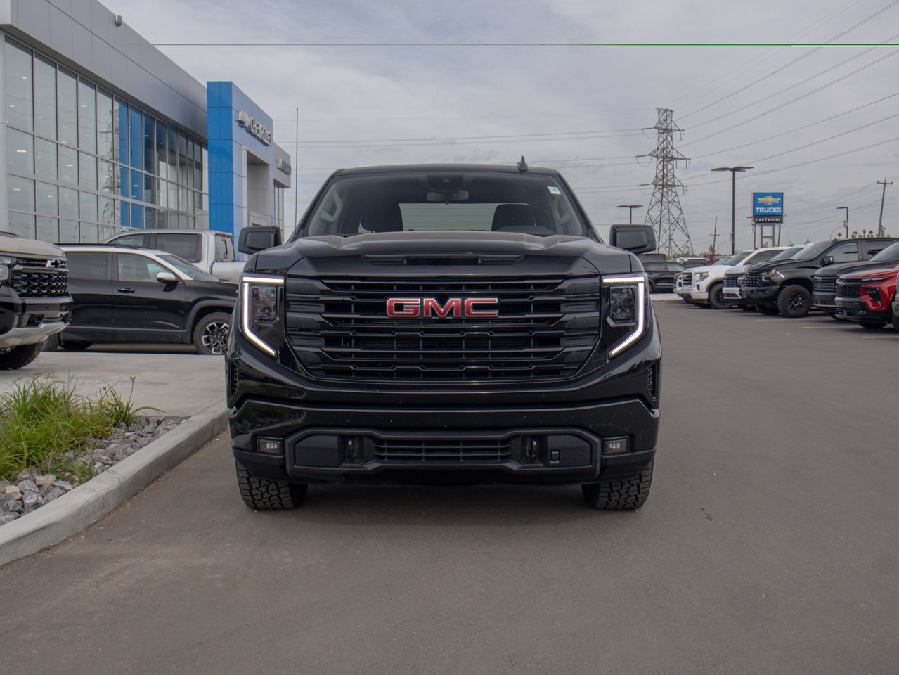 2024 GMC Sierra 1500 4WD Crew Cab 147 Elevation Black Sherwood Park - photo #2