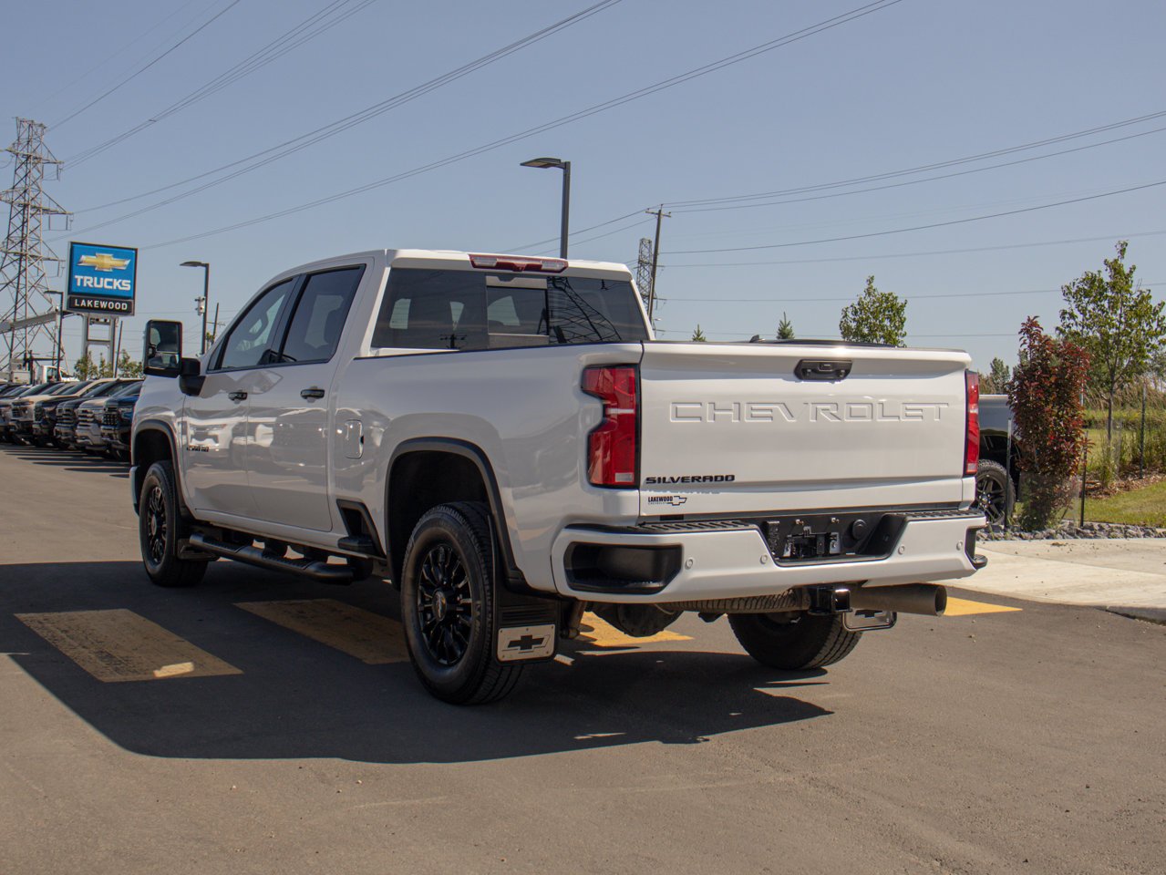 2024 Chevrolet Silverado 2500HD 4WD Crew Cab 159 LTZ White Sherwood Park - photo #7