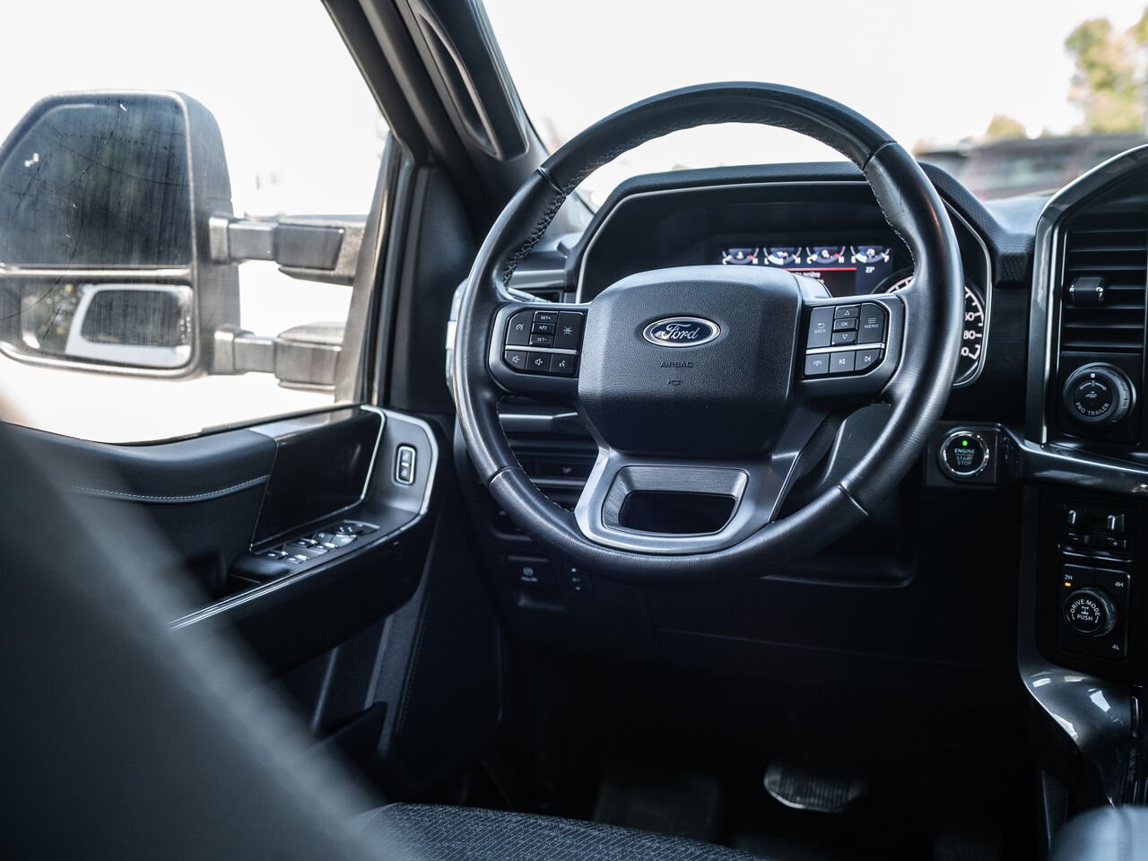 Ford F-150 2023 Blanc Sainte-Julienne - photo #34