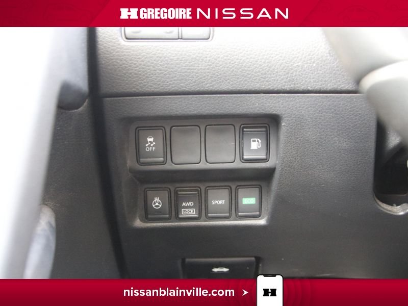 Nissan Rogue 2020 Blanc Laval - photo #24