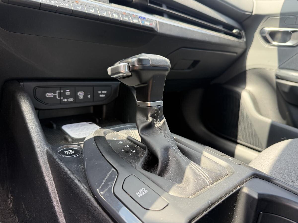 2025 Kia K4 Black  - photo #15