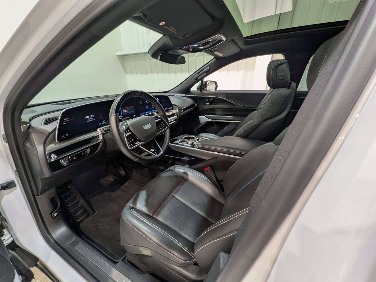 Cadillac LYRIQ 2024 Blanc Val-David - photo #12