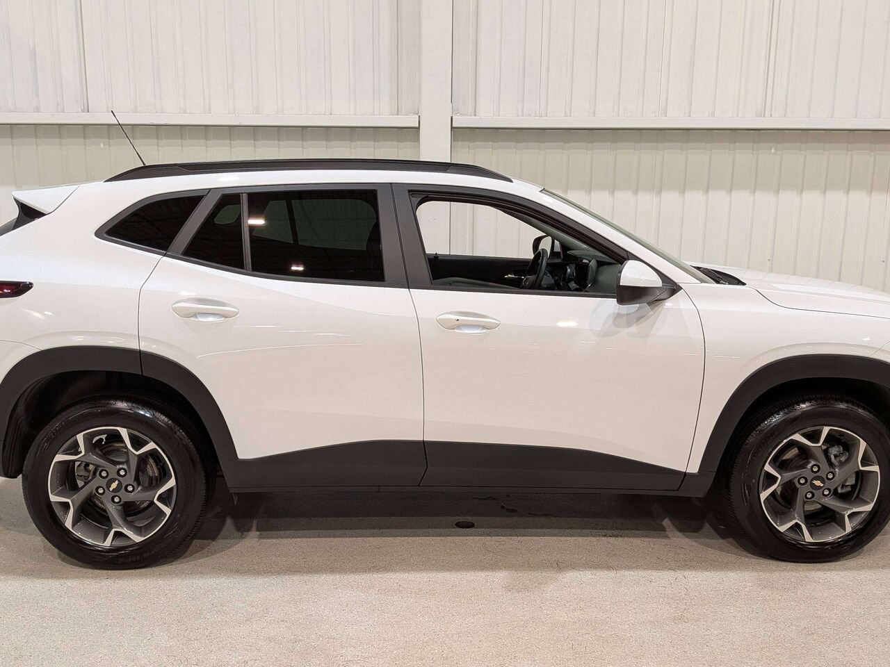 2025 Chevrolet Trax FWD 4dr LT White Val-David - photo #7