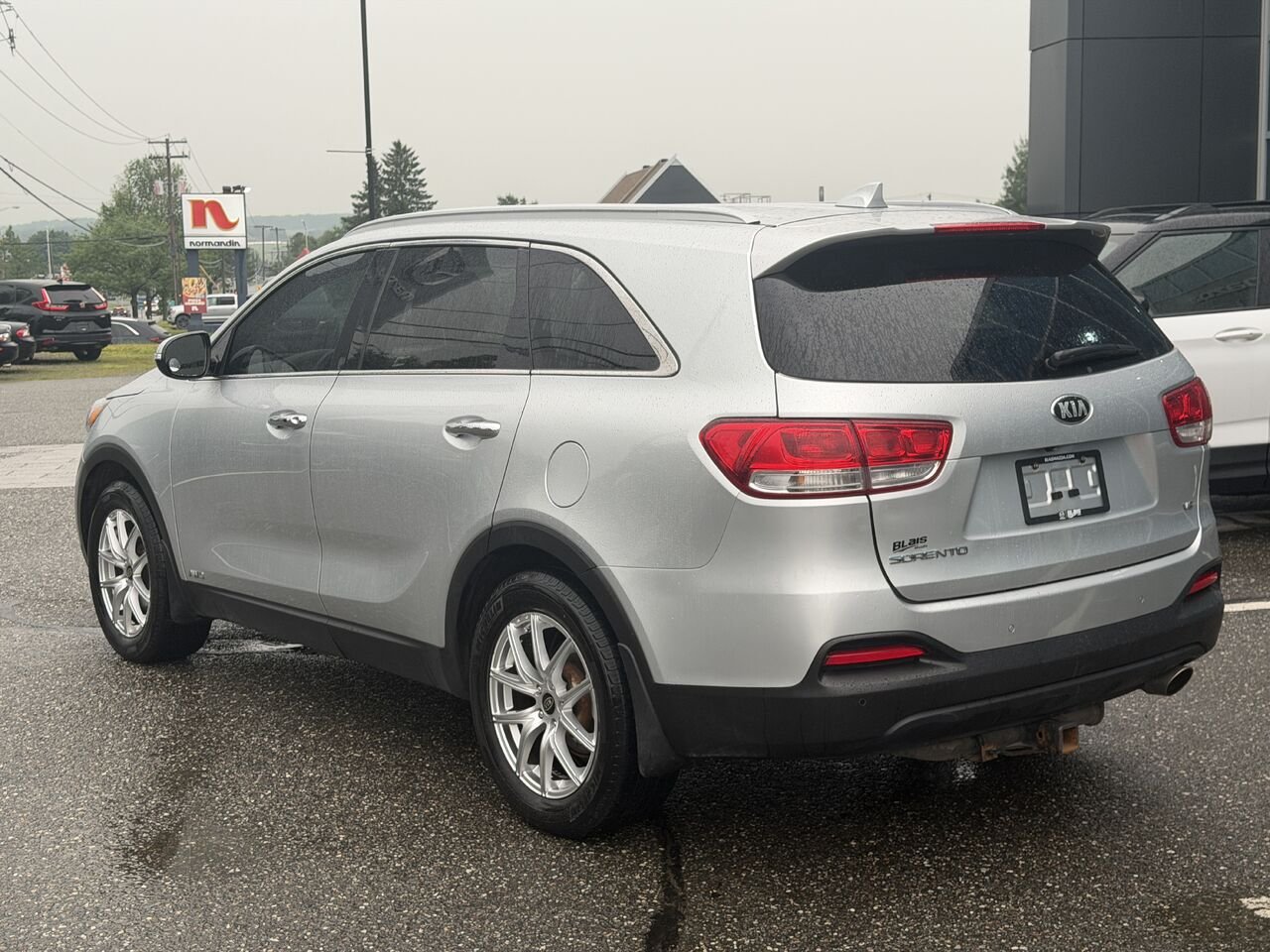 2017 Kia Sorento Silver Ste-Marie - photo #6