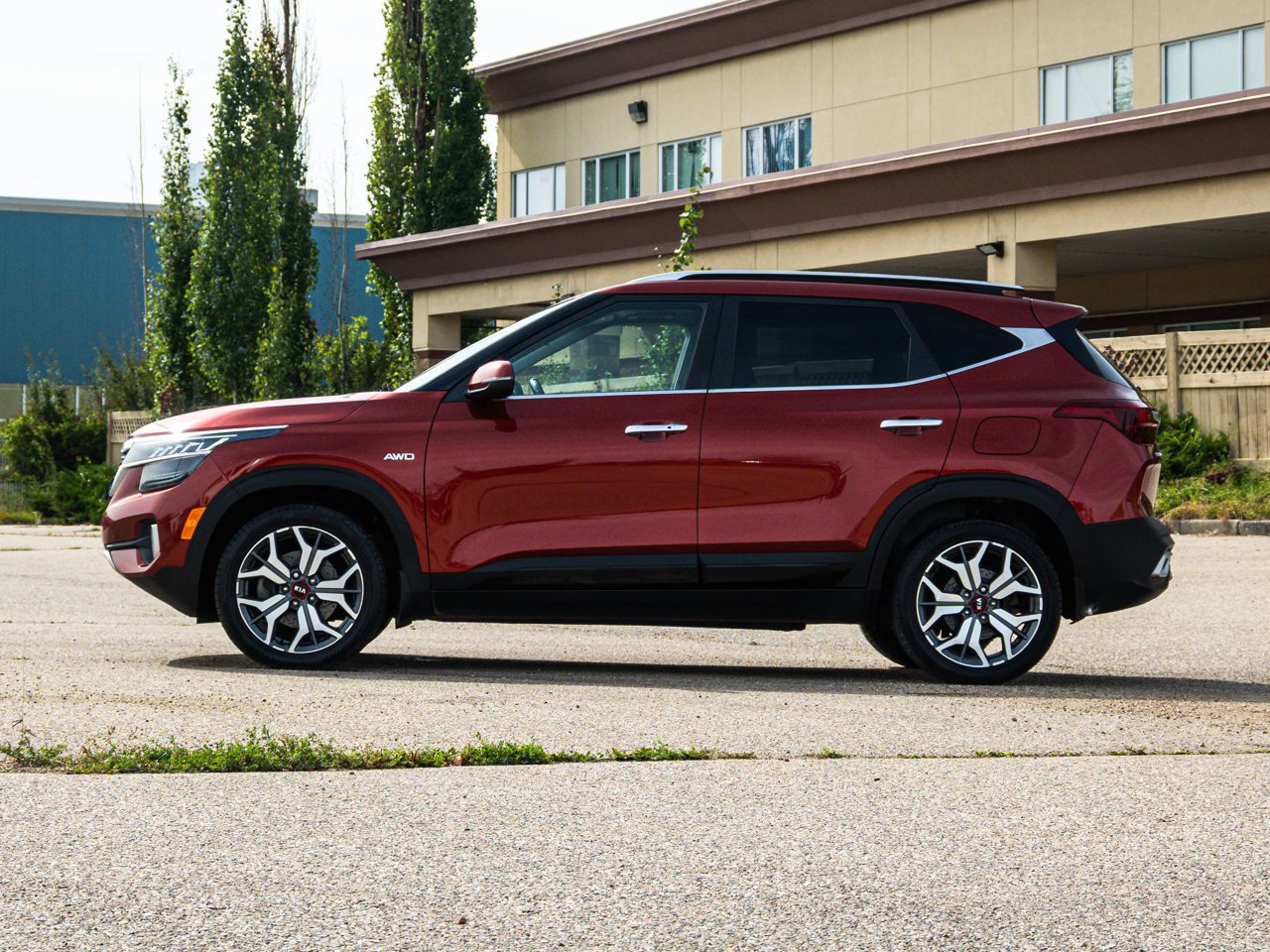 2021 Kia Seltos SX Turbo AWD Orange Sherwood Park - photo #10