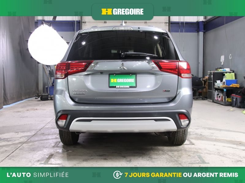 2020 Mitsubishi Outlander Grey Blainville - photo #5