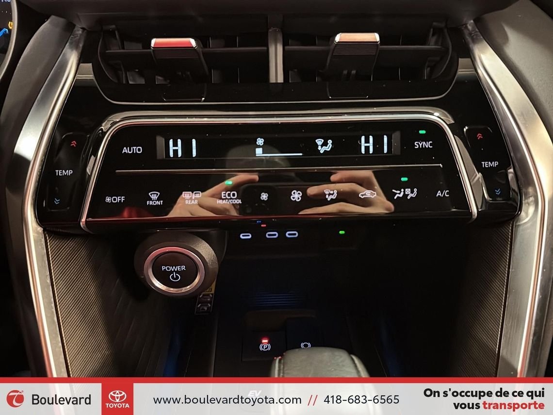 2024 Toyota Venza 98389A-95 | XLE Blue Québec - photo #17