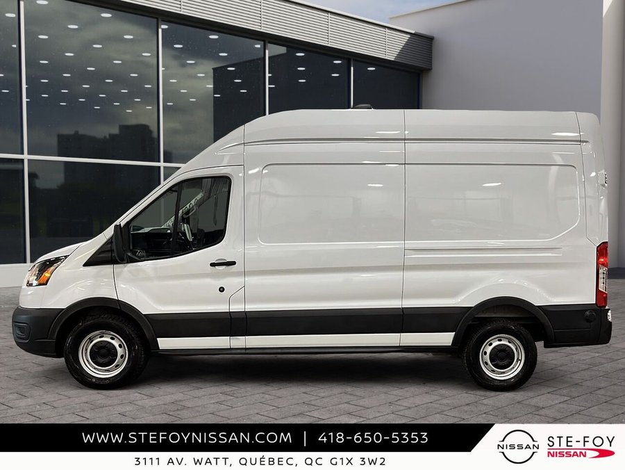 Ford Transit fourgon utilitaire TOIT HAUT T-250 PA toit surélevé 148 po PNBV de 9 070 lb 2026 Blanc