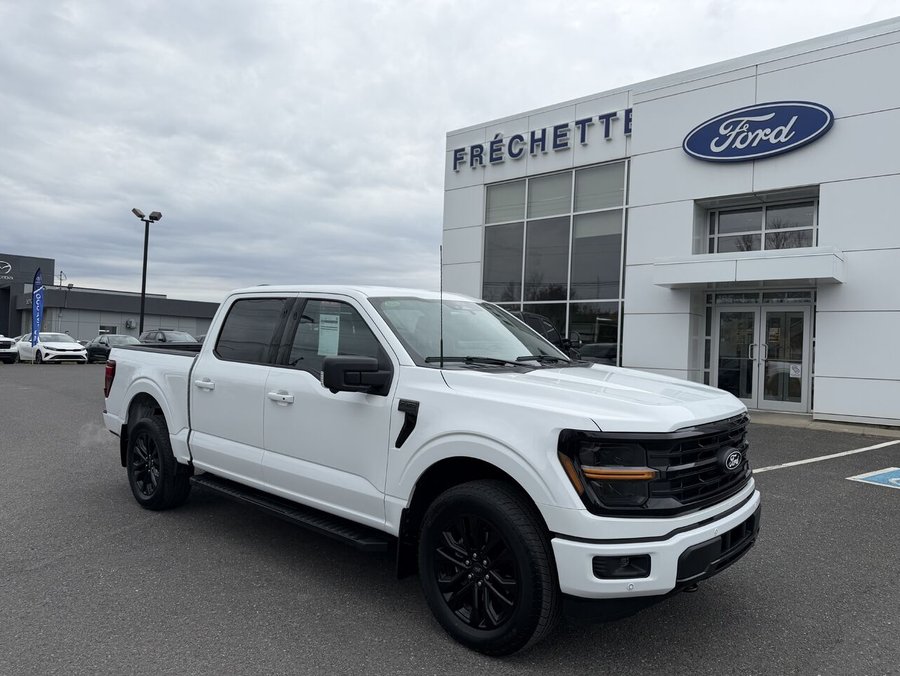 Ford F-150 XLT cabine SuperCrew 4RM caisse de 5,5 pi 2024 Blanc