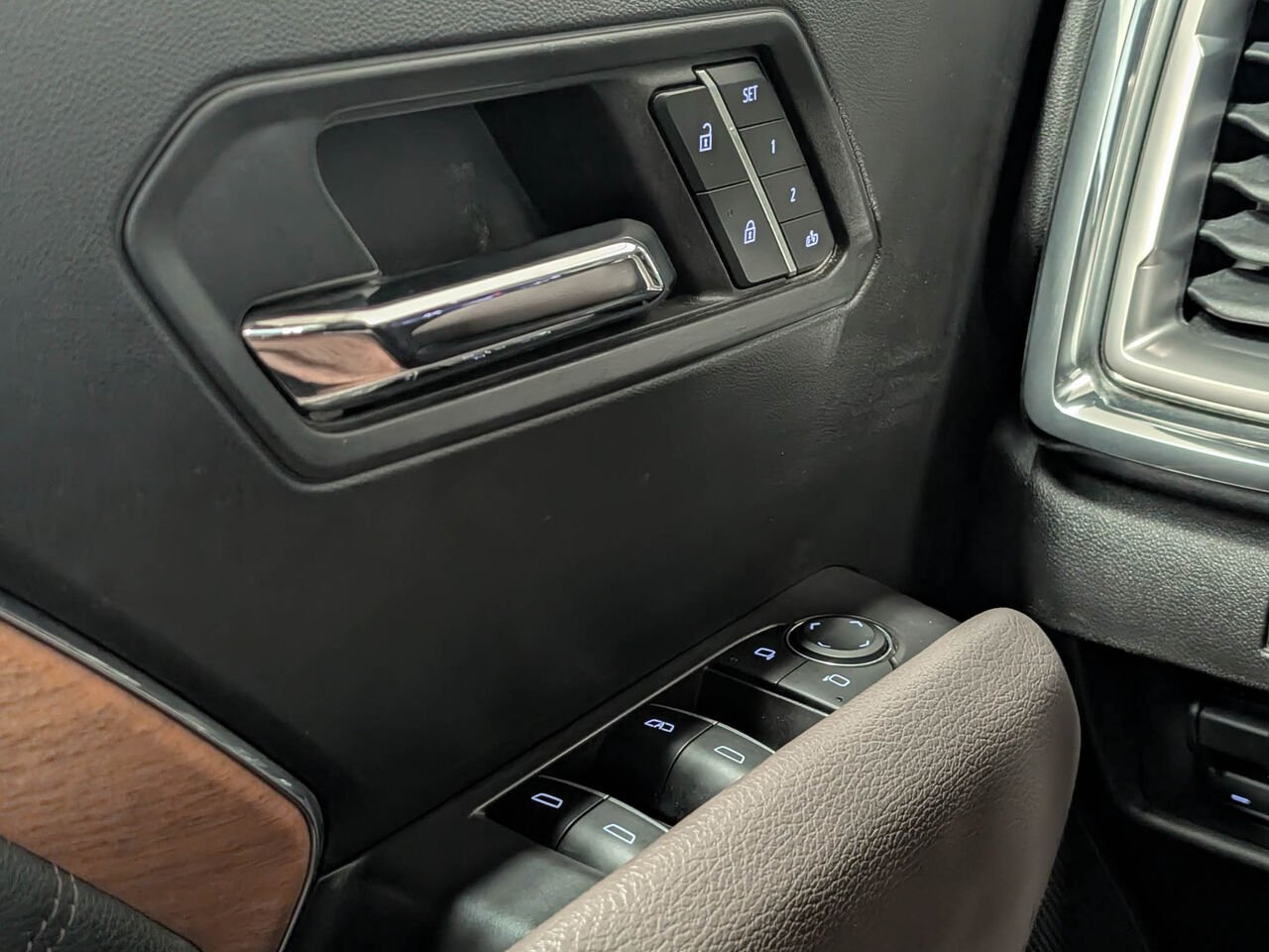 GMC Canyon Denali 4WD Denali cabine multiplace 4RM 2023 Autre Sherbrooke - photo #16