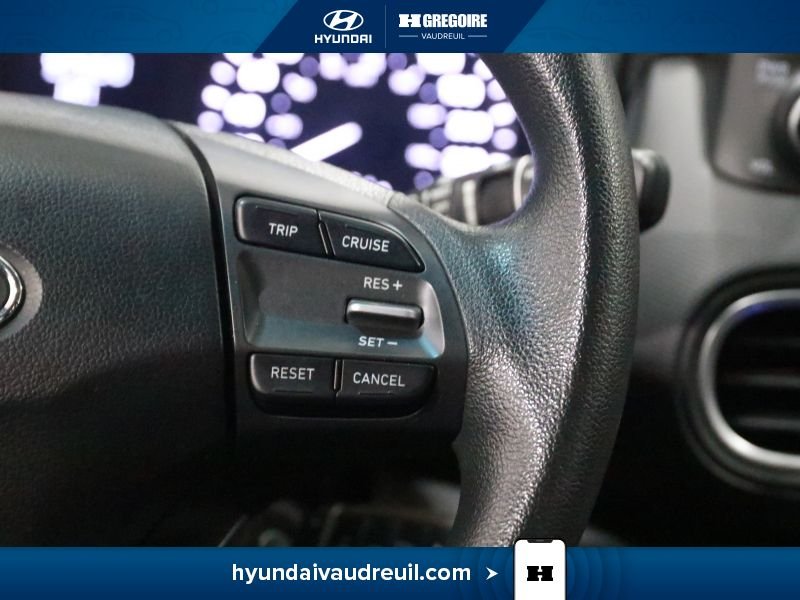 Hyundai Kona YR827 | 2.0L Essential FWD 2021 Noir Laval - photo #21