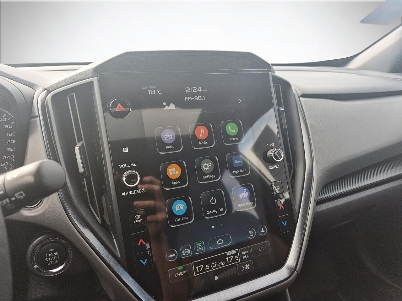 2024 Subaru Crosstrek Grey Saint-Jérôme - photo #23