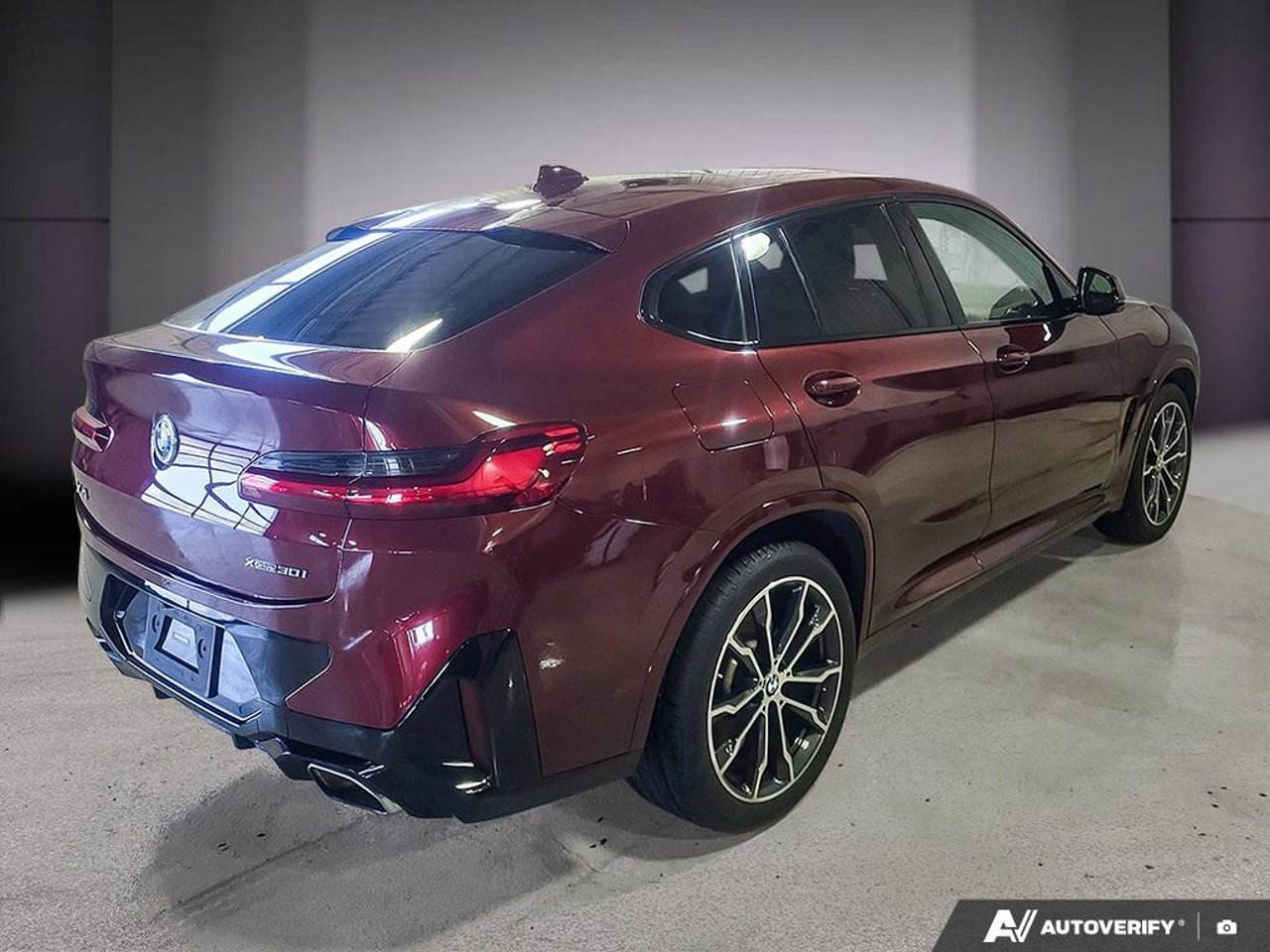 2023 BMW X4 5UX33DT04P9P71072 Red Mirabel - photo #4