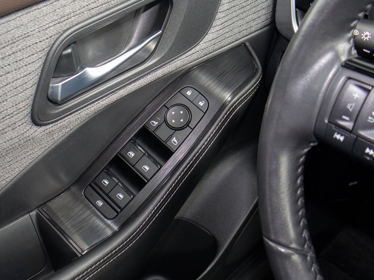 2021 Nissan Rogue AWD SV Black Sherwood Park - photo #19