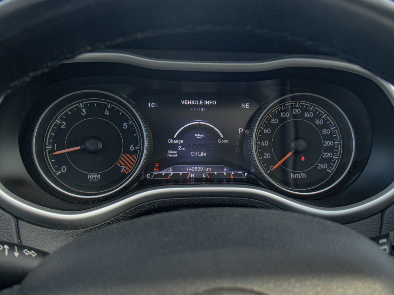 2015 Jeep Cherokee 4WD 4dr Trailhawk gray Sherwood Park - photo #23