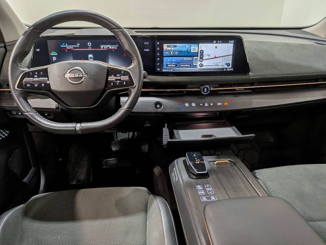 2023 Nissan ARIYA PLATINUM+ e-4ORCE AWD Black Val-David - photo #31