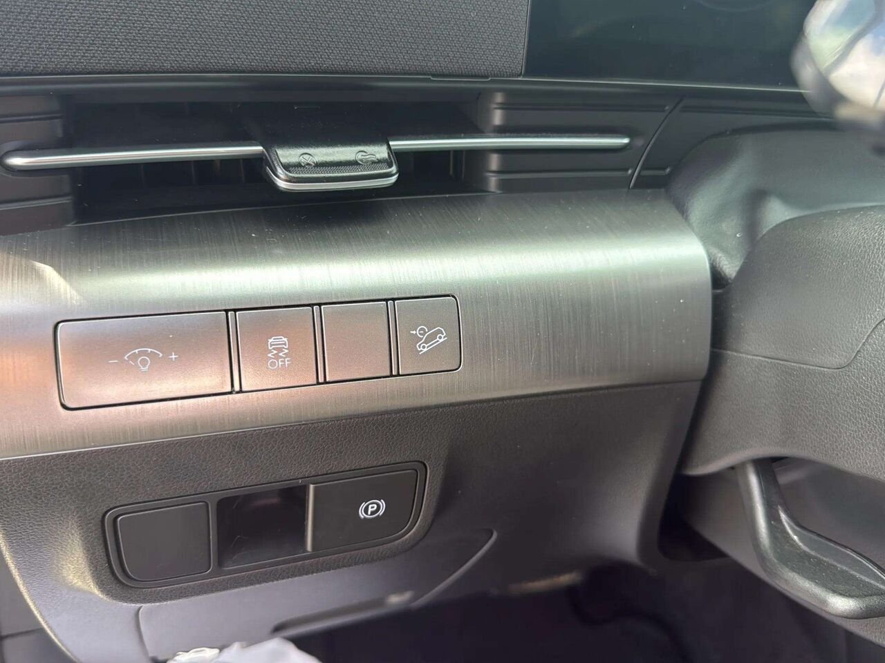 Hyundai Kona 2.0L Preferred TI 2026 Gris Gatineau - photo #16