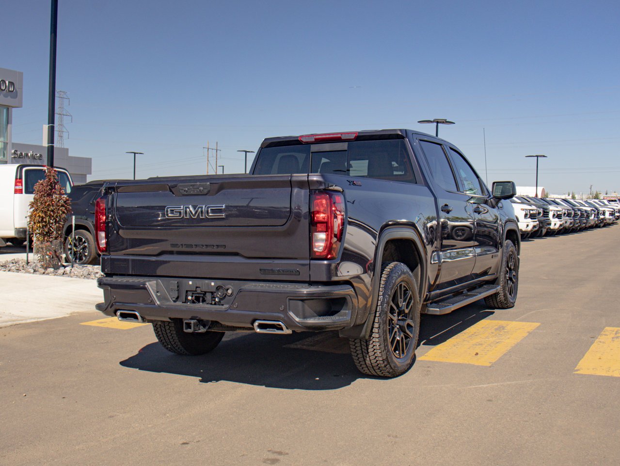 2024 GMC Sierra 1500 4WD Crew Cab 147 Elevation Grey Sherwood Park - photo #9