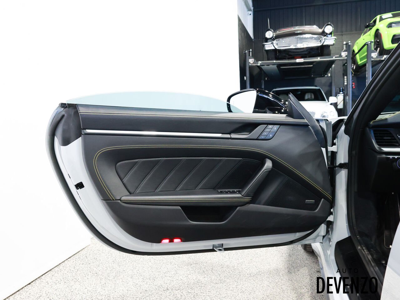 2023 Porsche 911 Grey Saint-Eustache - photo #11