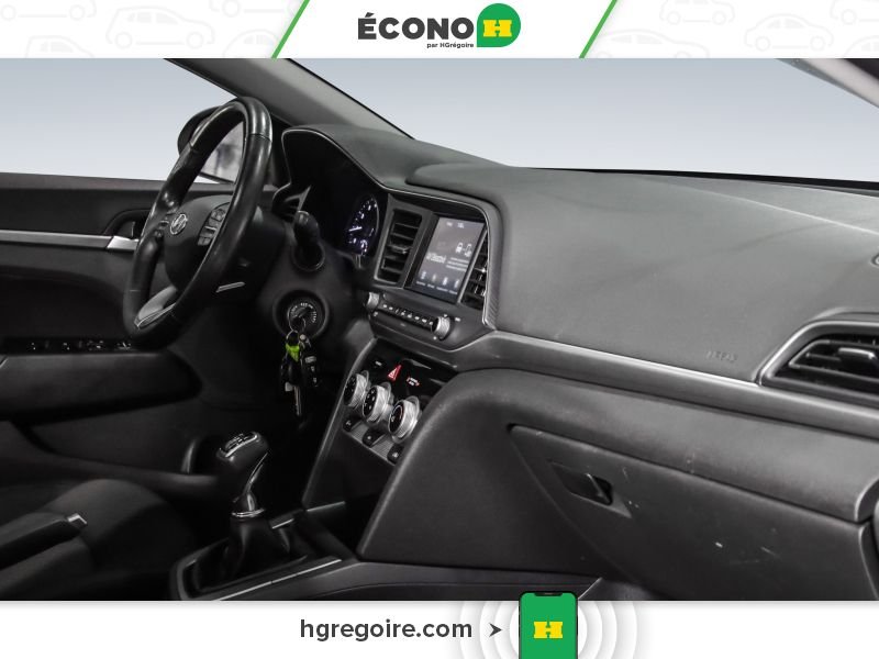 2019 Hyundai Elantra White Laval - photo #20