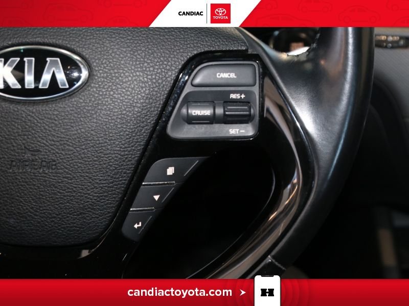 2017 Kia Forte White Blainville - photo #27