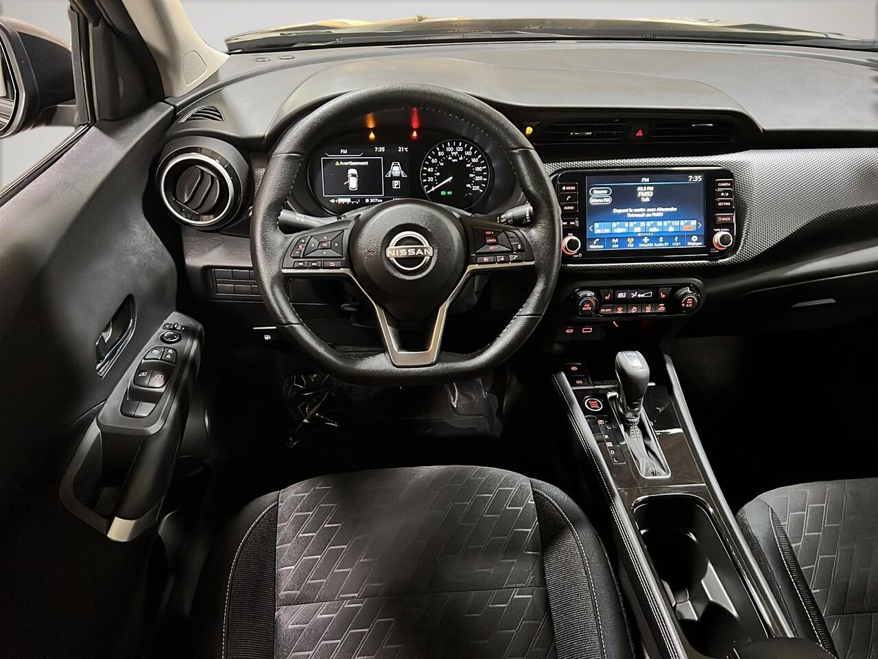 2024 Nissan Kicks SV TA Black Québec - photo #13