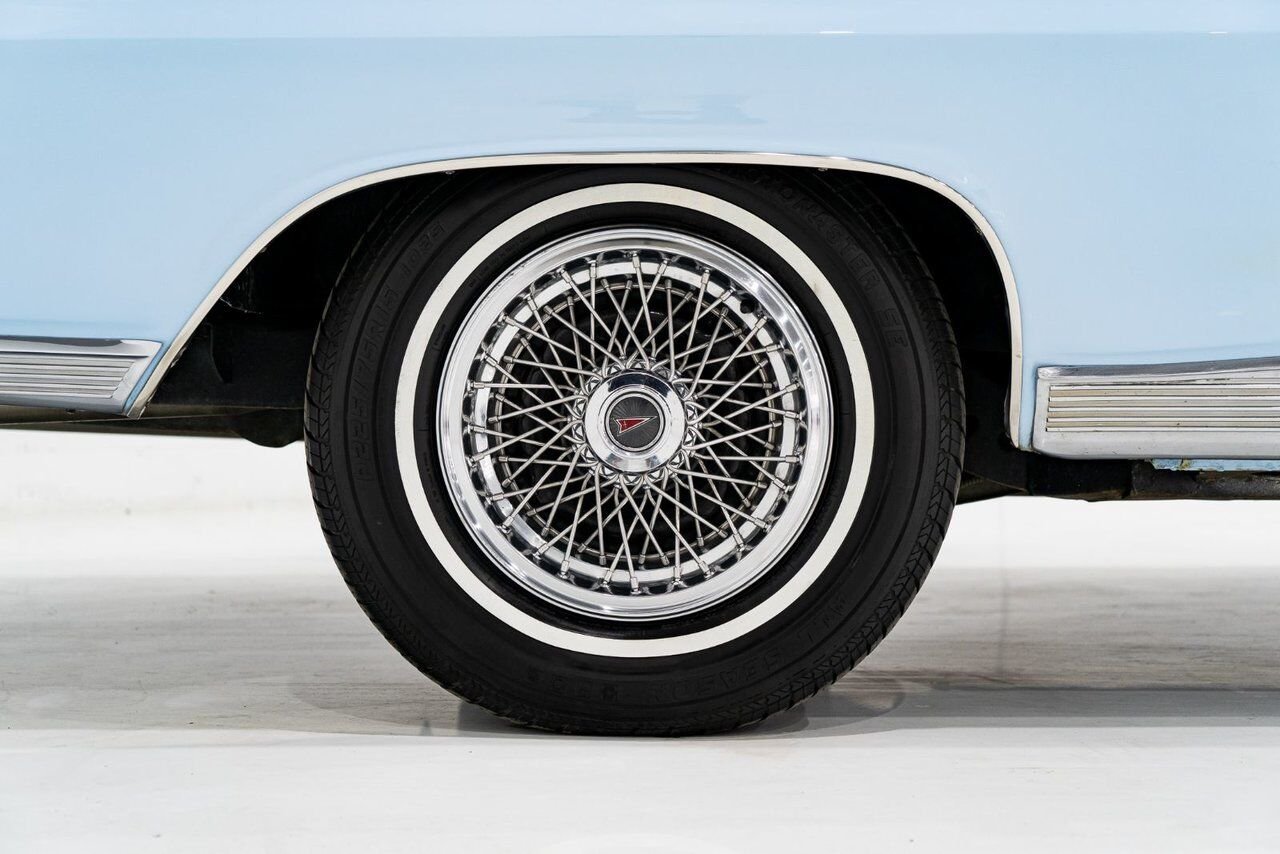 Pontiac Bonneville **PRICE IN USD** 1964 Bleu Montréal - photo #37