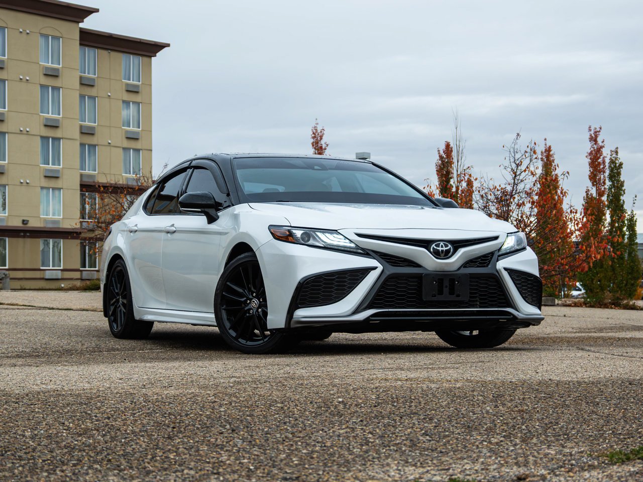 2021 Toyota Camry XSE Auto Wind Chill w/Black Roof Sherwood Park - photo #1