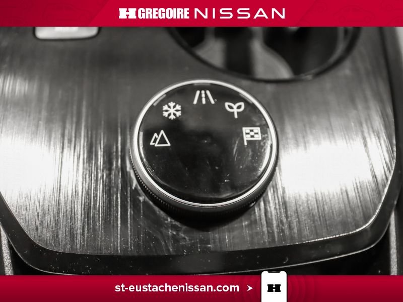 2024 Nissan Rogue Black Saint-Eustache - photo #23