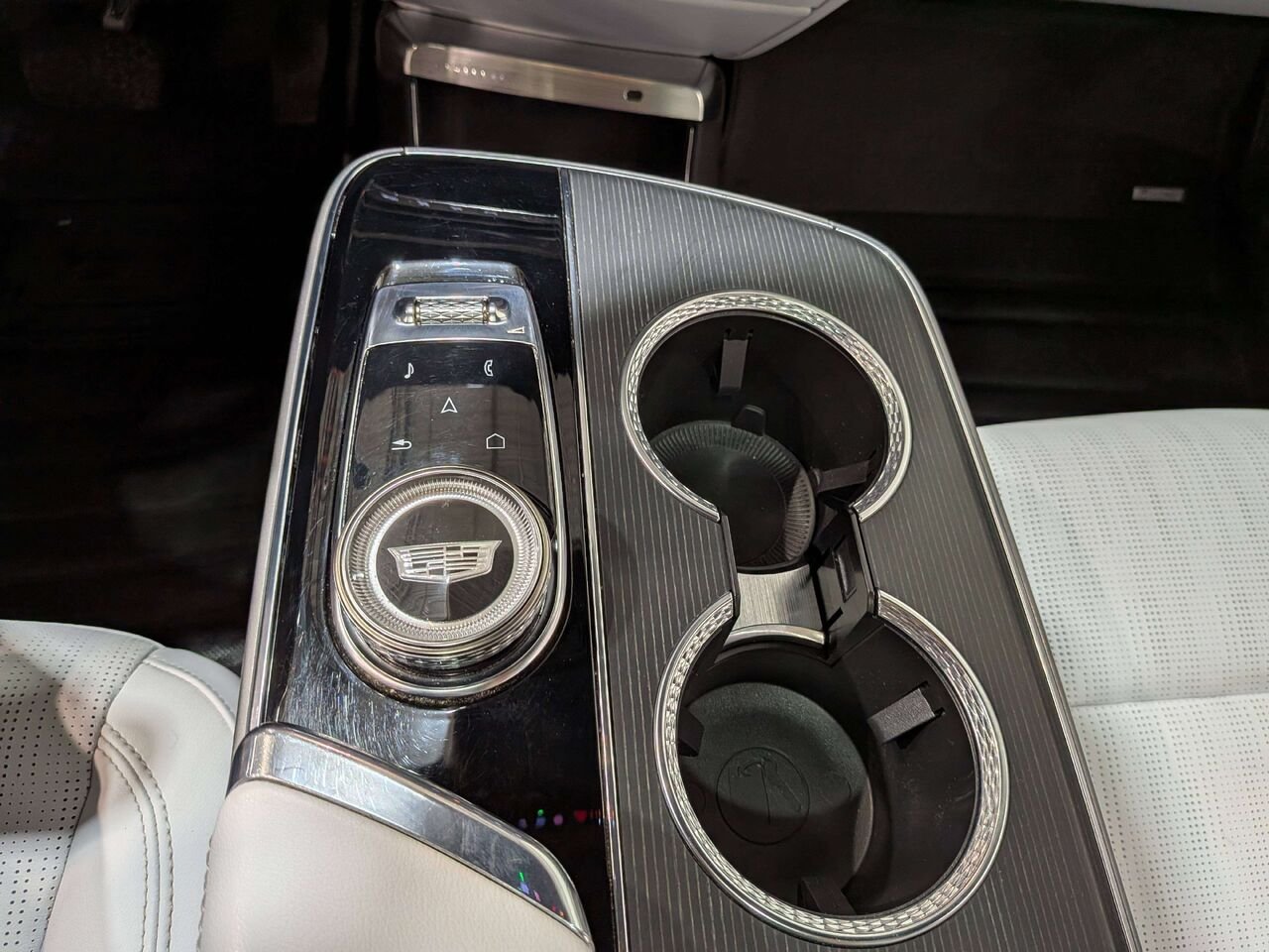 2024 Cadillac LYRIQ 4dr Luxury w/1SD Grey Val-David - photo #31