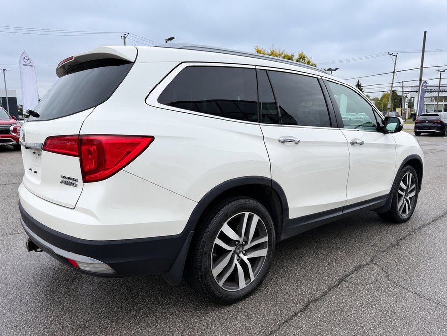 2017 Honda Pilot TOURING White