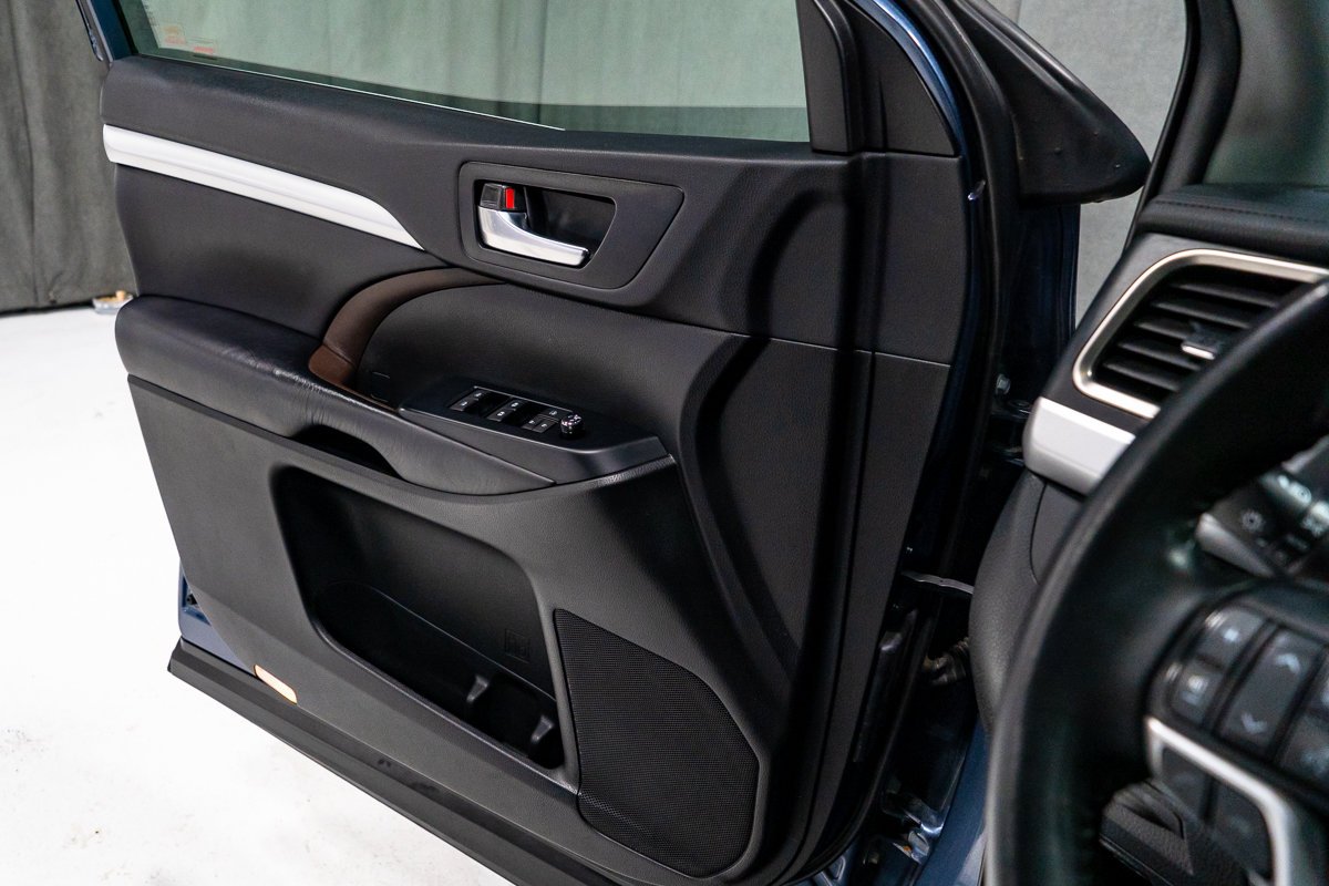Toyota Highlander XLE AWD CUIR TOIT OUVRANT 2019 Bleu Montréal - photo #12