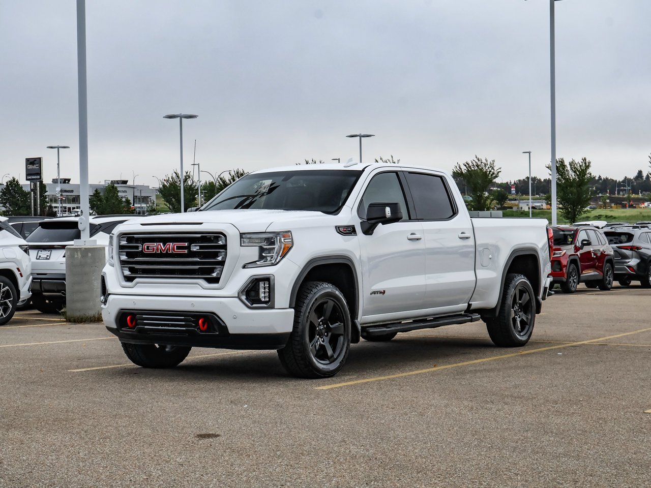 2019 GMC Sierra 1500 4WD Crew Cab 157 AT4 White Sherwood Park - photo #3