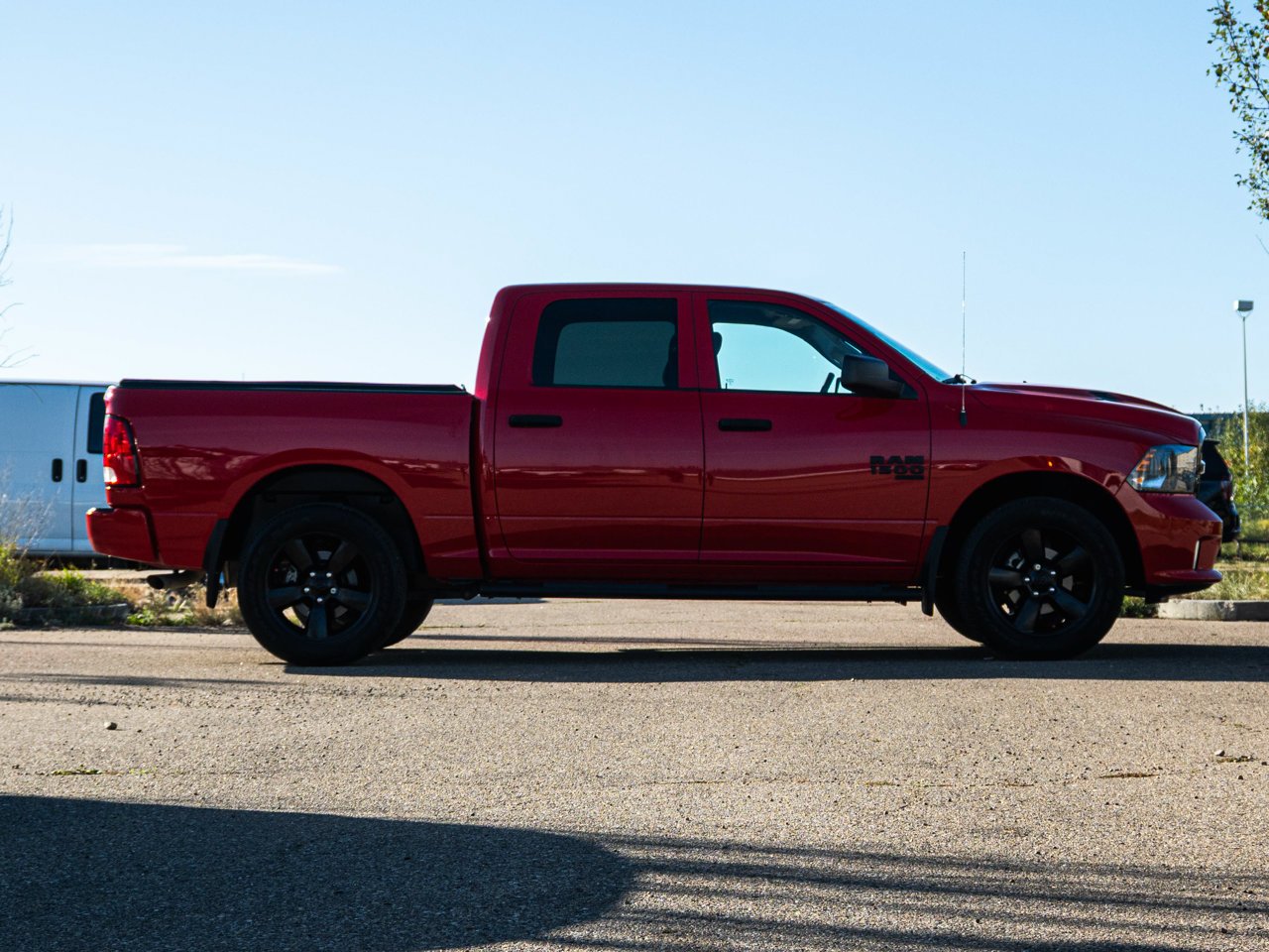 2022 Ram 1500 Classic Express 4x4 Crew Cab 5'7 Box Red Sherwood Park - photo #14