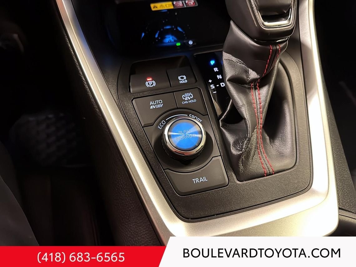 Toyota RAV4 Prime (PHEV) 98770A-67 | XSE 2024 Blanc Québec - photo #21