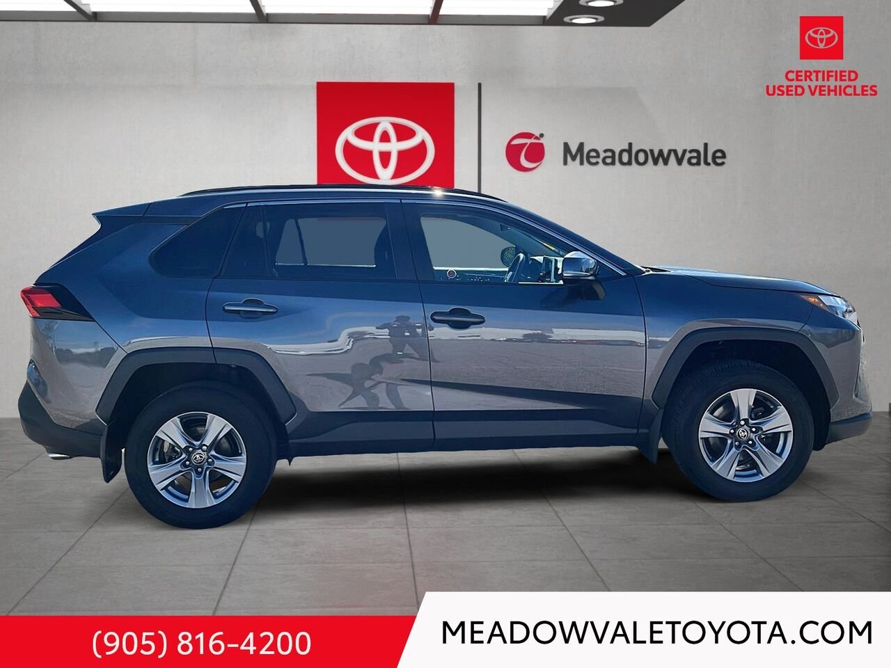 2024 Toyota RAV4 One Owner, Clean Car Fax, Power Sunroof, Power Trunk, Power Seat Grey Mississauga - photo #2